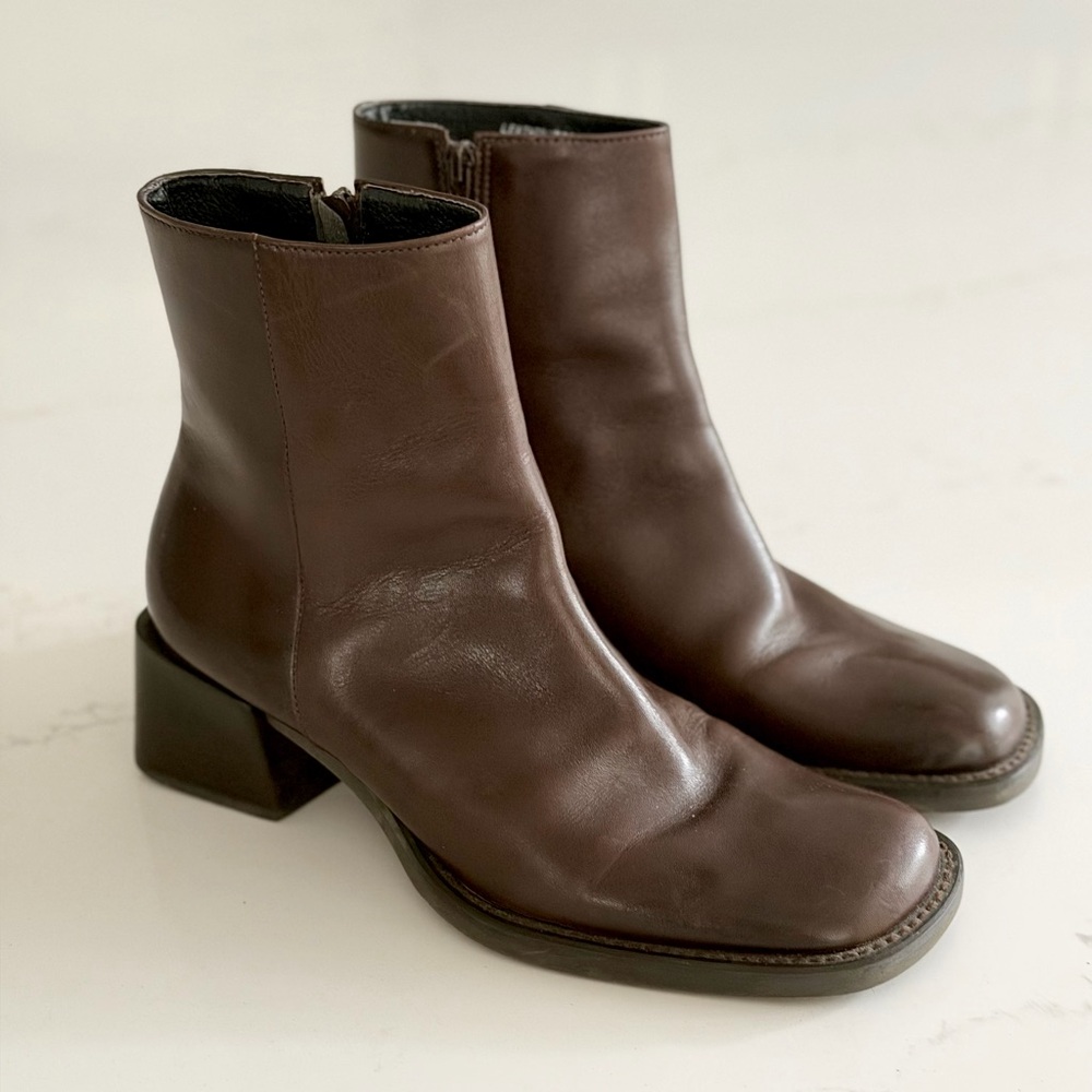 Y2K Vintage Brown Leather Ankle Boots 6.5